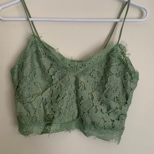 Green Lace Crop Top!💚